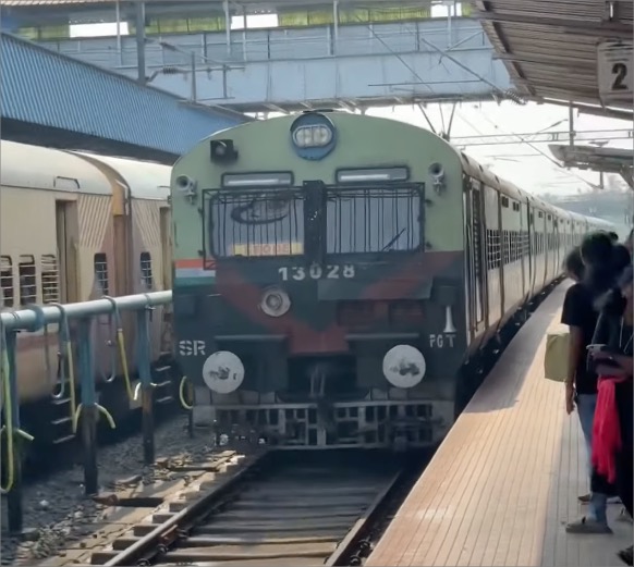 Palakkad Erode Memu train at Olavakkode palakkad