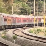 Kanniyakumari–Pune Jayanti Janta Express in 4K | WAP7 #39181 | High-Speed Railfanning-Kerala - India