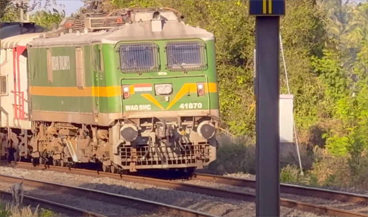 railfanning compilation, speeding trains of india