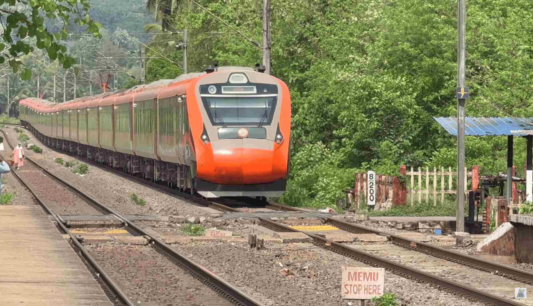 Bengaluru–Ernakulam Vande Bharat Express